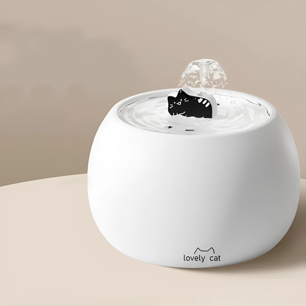 Cartoon kitty ceramic pet water fountain in white or black, 1L or 1.5L, for cats and small dogs.