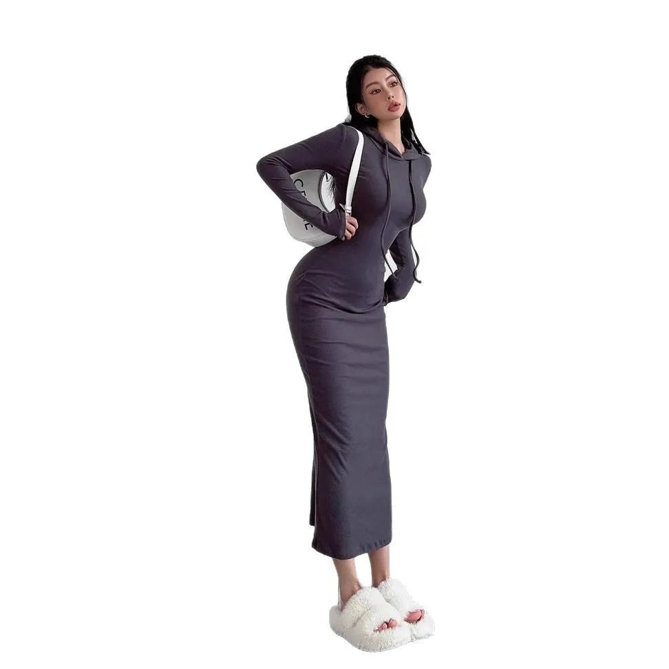 Women's hooded sheath dress in polyester with over-the-knee length and long sleeves