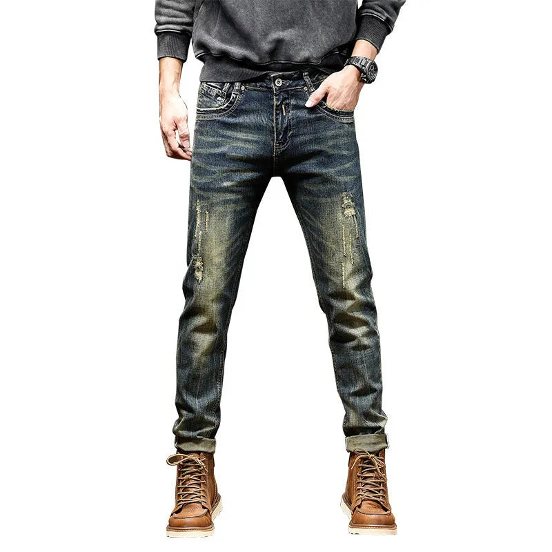 Men's skinny jeans in retro colour with zip fly and stretch denim fabric