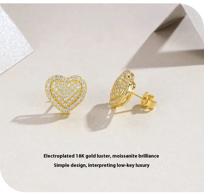 Golden heart-shaped moissanite stud earrings in S925 sterling silver with butterfly backing
