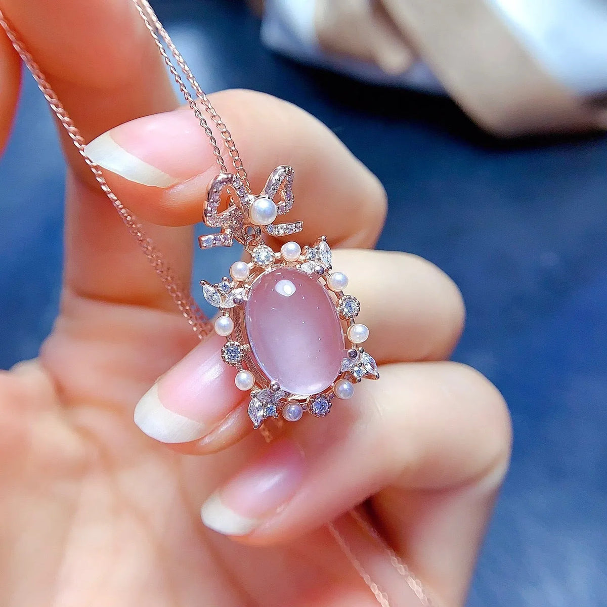 Geometric pendant necklace with pink crystal rose quartz, 925 silver, and rose gold plating