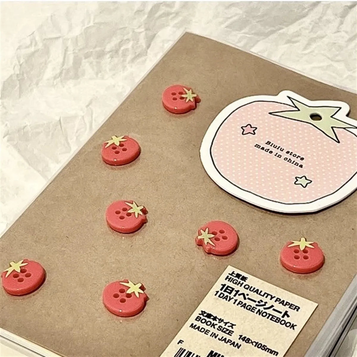 Tomato colour resin ancient early mini simulation button pendant with fabric detail for sewing and craft