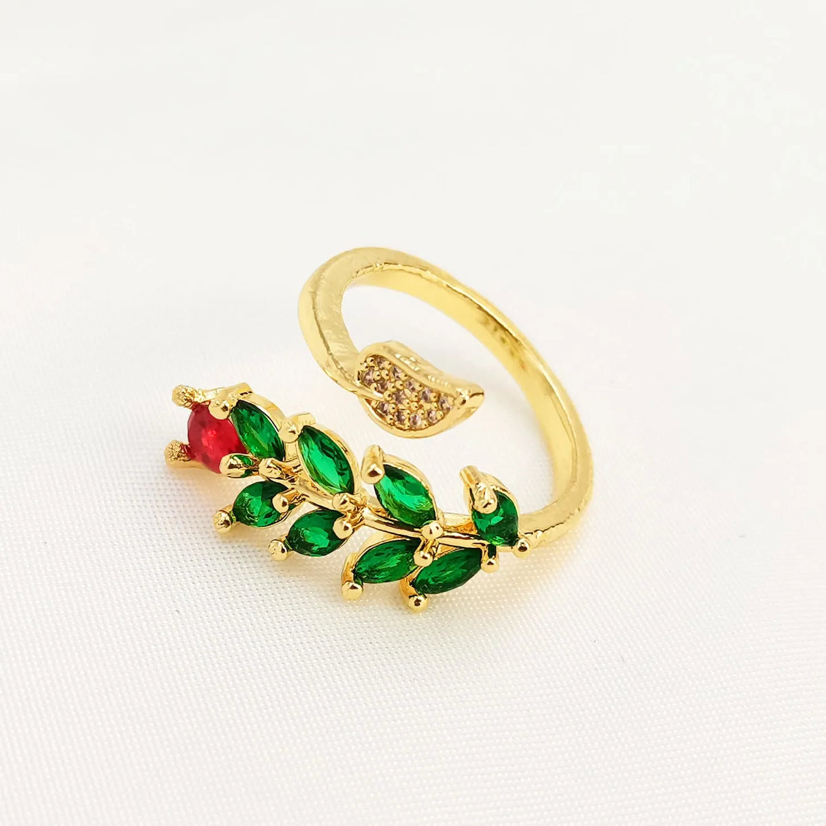 Women's copper open ring with leaf geometric pattern and gold zircon detailing in national style split-ring design