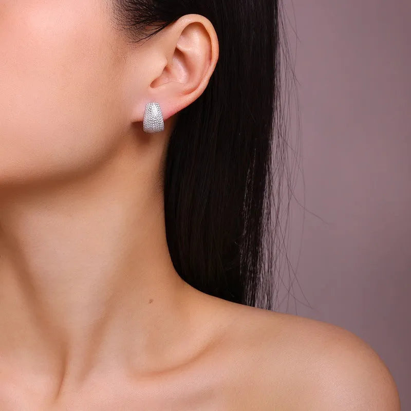 Geometric S925 sterling silver ear studs with moissanite stones in GRA gift box
