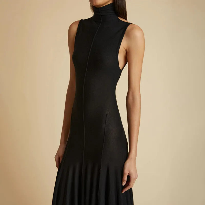 Grey slim-fit women's backless dress with half turtleneck neckline and high waist design