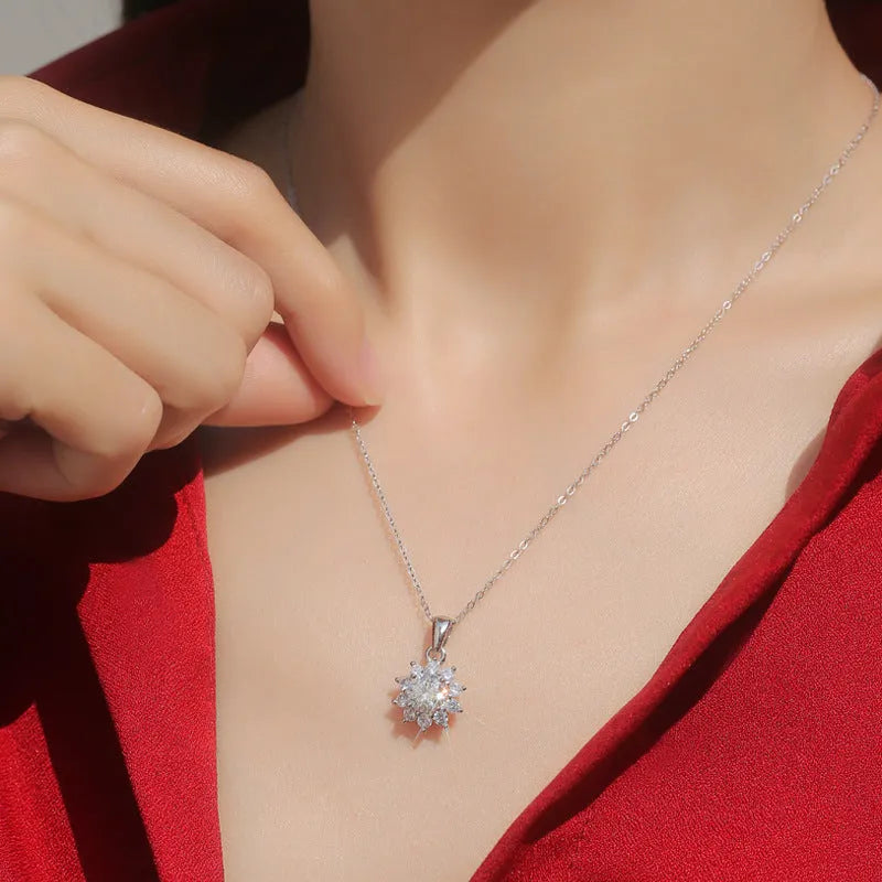 925 silver moissanite flower necklace for women with 1 carat round pendant and 21-50cm adjustable chain.