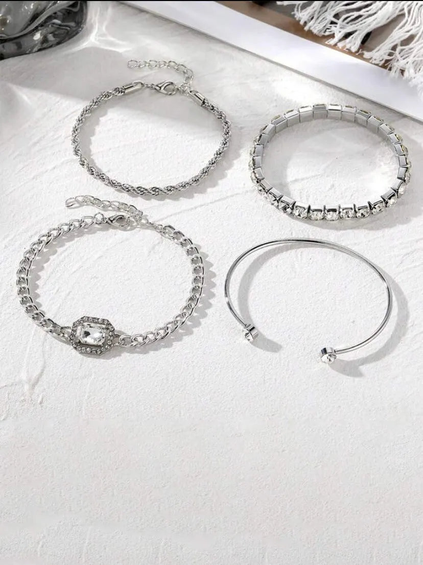 Retro geometric women's alloy bracelet set with square diamond charms in gold or silver metal chain design