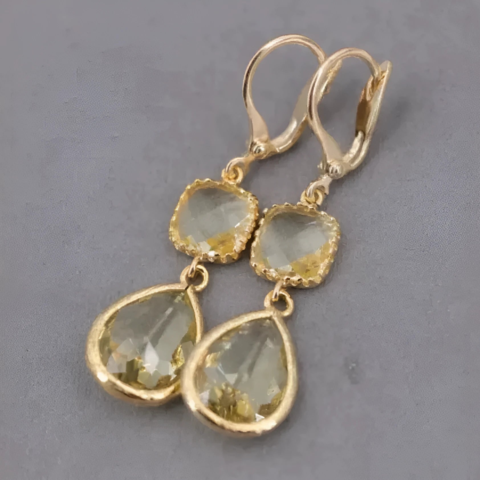 Gold electroplated copper retro fringe earrings with geometric water droplet design