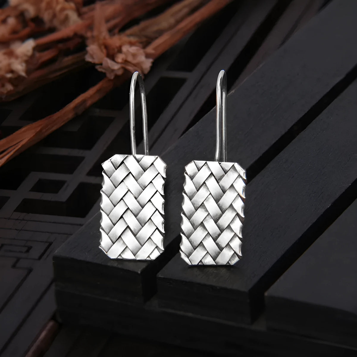 925 silver geometric diamond plaid earrings with woven pattern measuring 17.5mm x 11mm