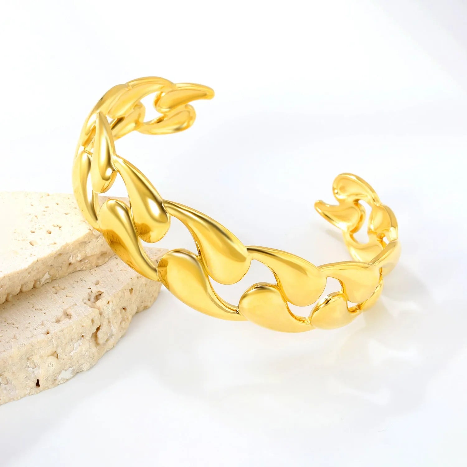 Women's stainless steel bracelet with European styling in gold and silver tone options