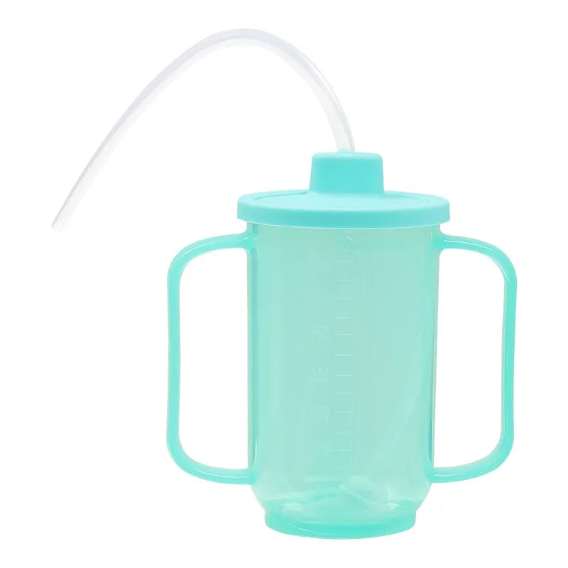 Oblique mouth anti-choke bedside drinking cup with handle and lid in PP plastic material