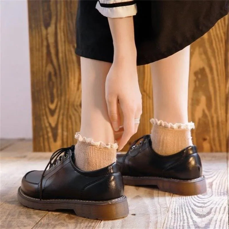 Retro preppy style women's black Mary Jane shoes with square low heel and round toe