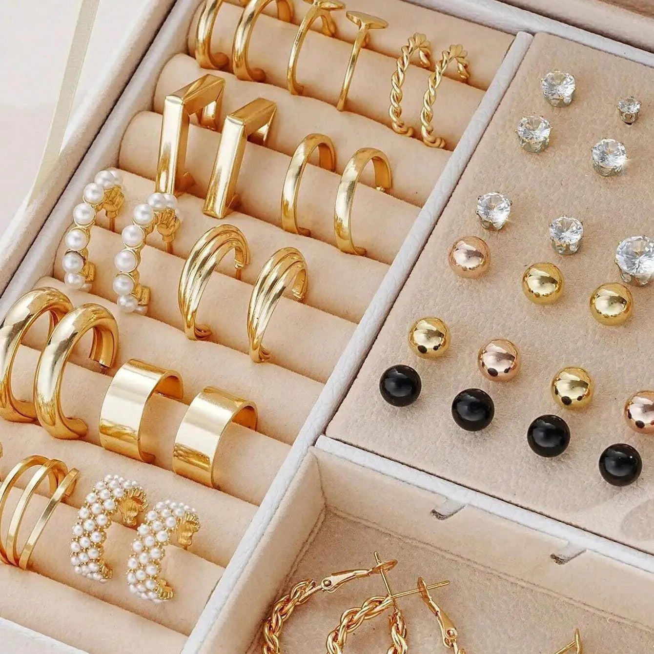 108 gold and yellow geometric alloy earrings with round pearl elements