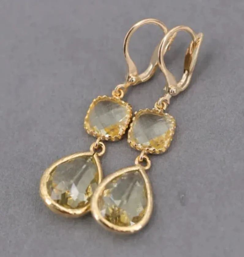 Gold electroplated copper retro fringe earrings with geometric water droplet design
