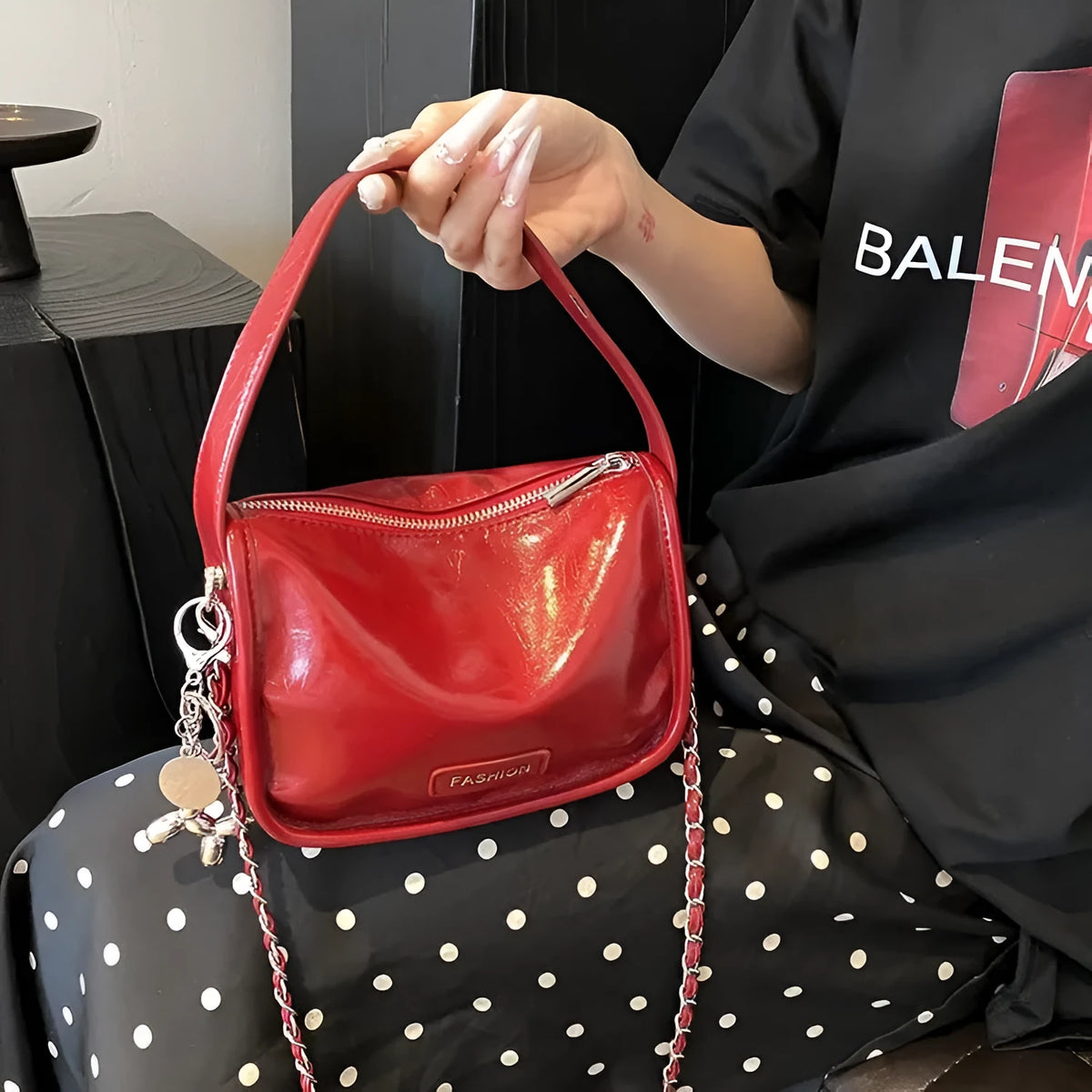 Korean style casual shoulder bag in PU, 19.5 x 15 x 9 cm, single strap, sandwich pocket, shown in white red black silver