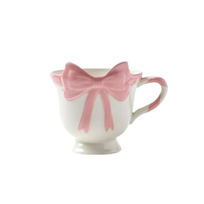 Ceramic mug with bow and heart decoration in Black Pink or White Powder colour, 301-400ml capacity