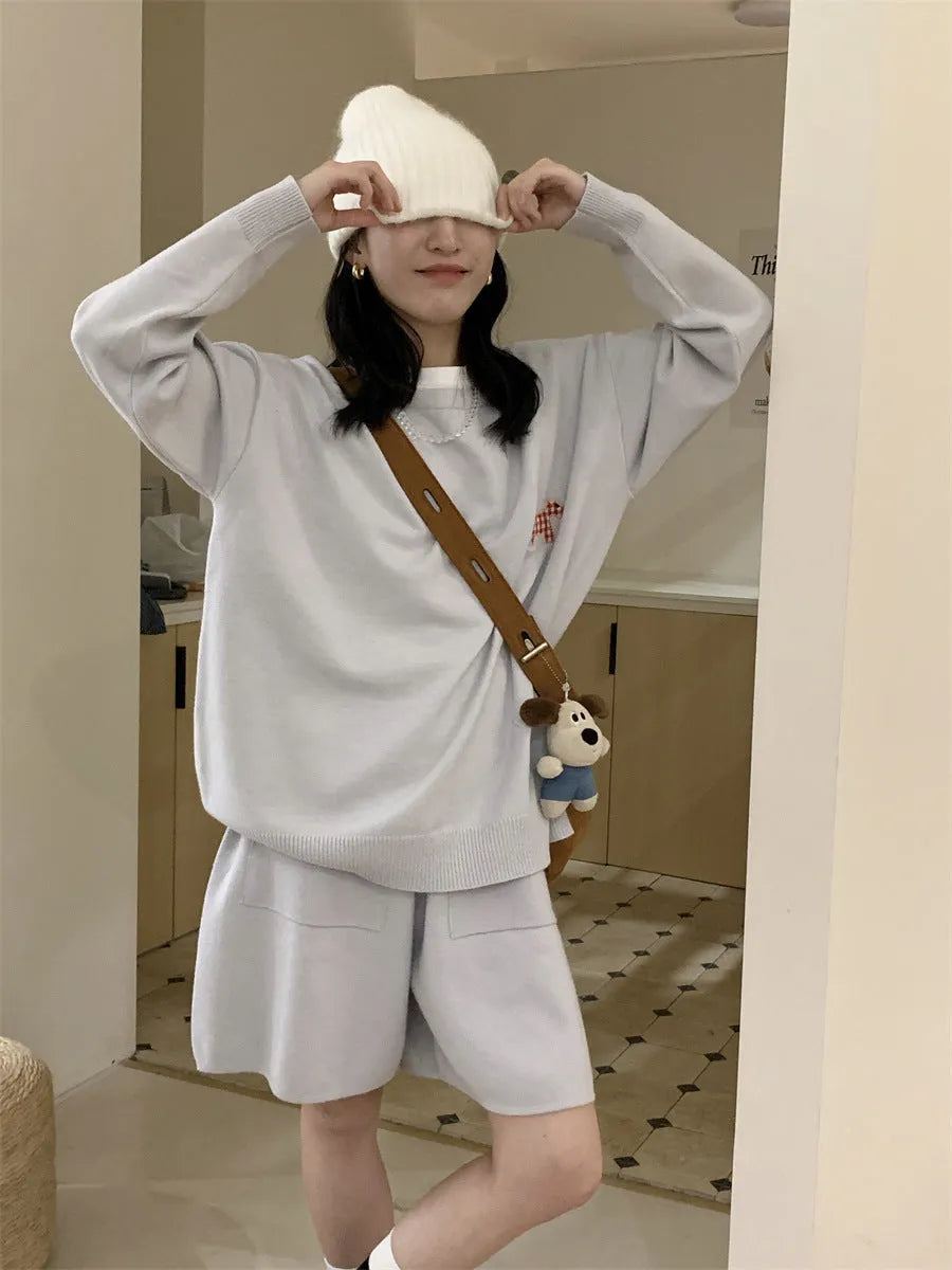 Women's knitted sweater shorts suit two-piece set with animal embroidery in imitation cashmere fabric