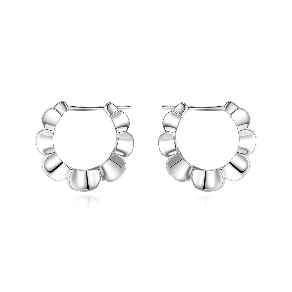 Pair of sterling silver geometric earrings with round elements and electroplated finish