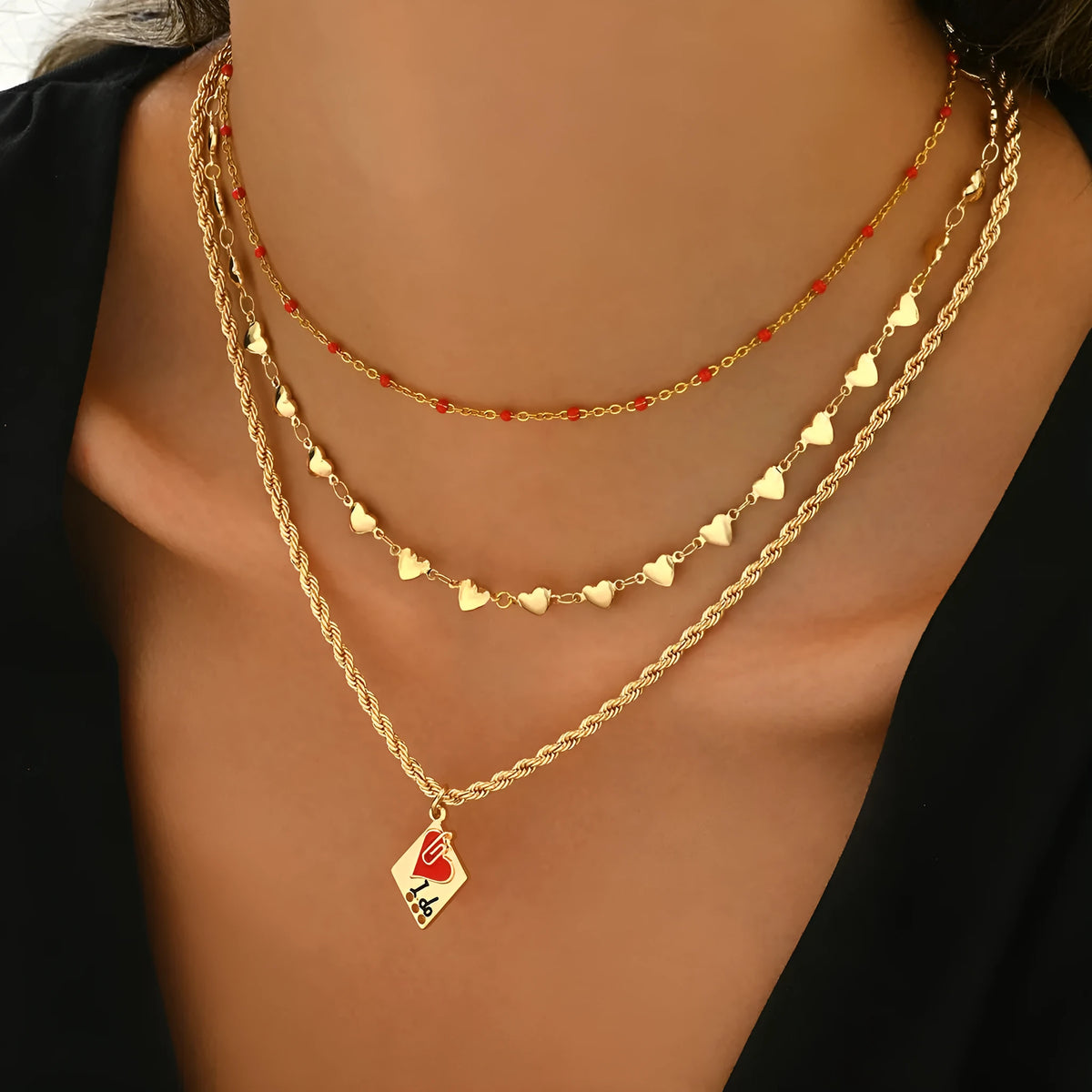 Adjustable clavicle chain necklace with three-layer geometric heart pendant