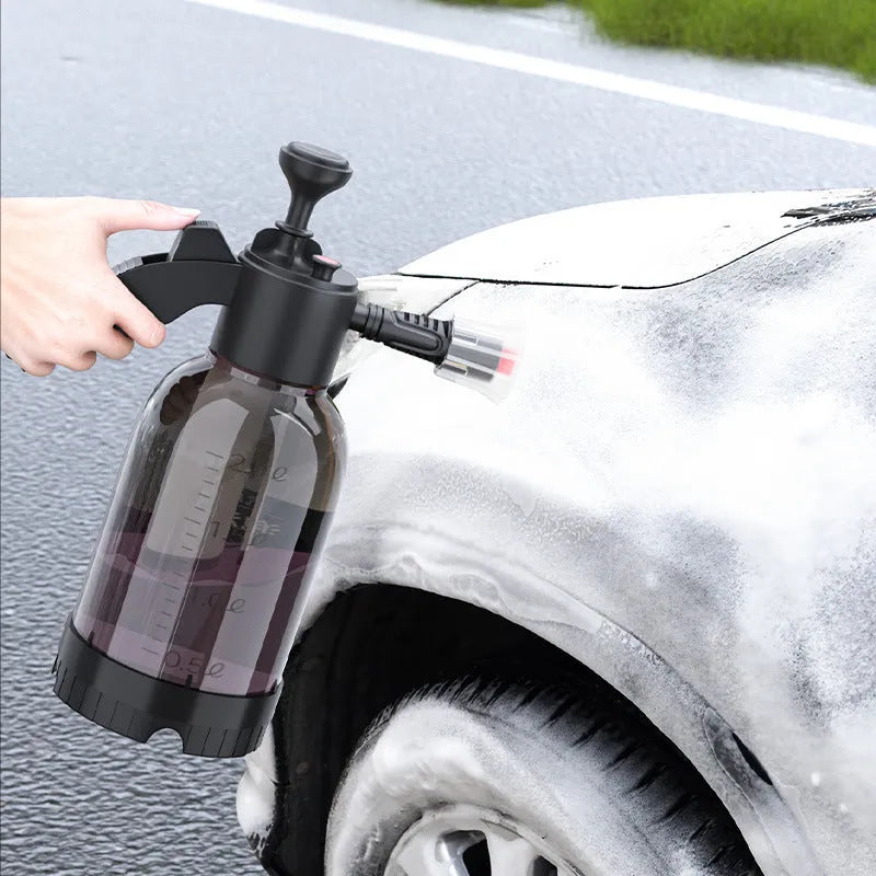 Black 2L foam watering can with ergonomic handle and adjustable nozzle for car washing and household use