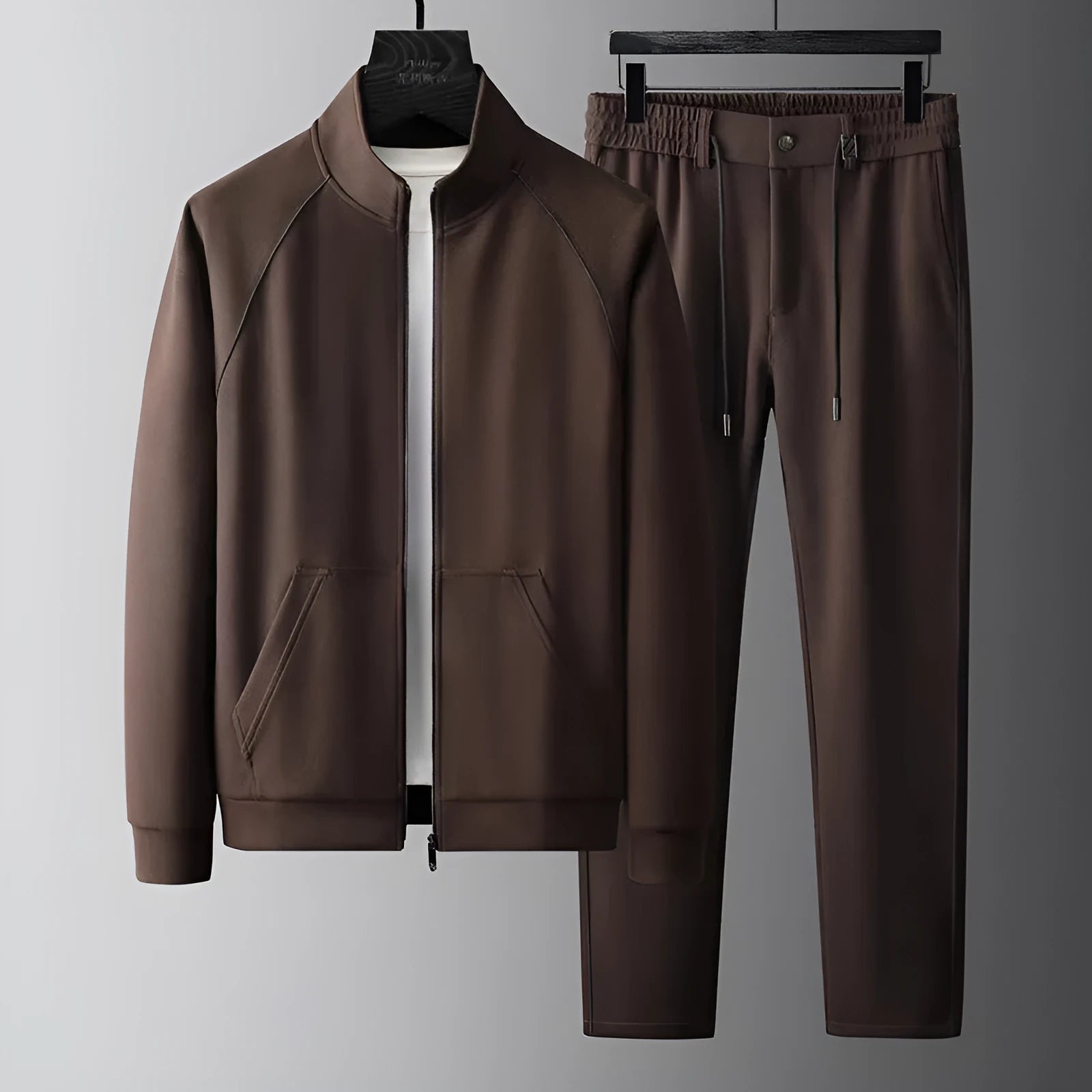Stand collar sports suit set with slim fit in polyvinyl alcohol fibre fabric, shown in coffee colour