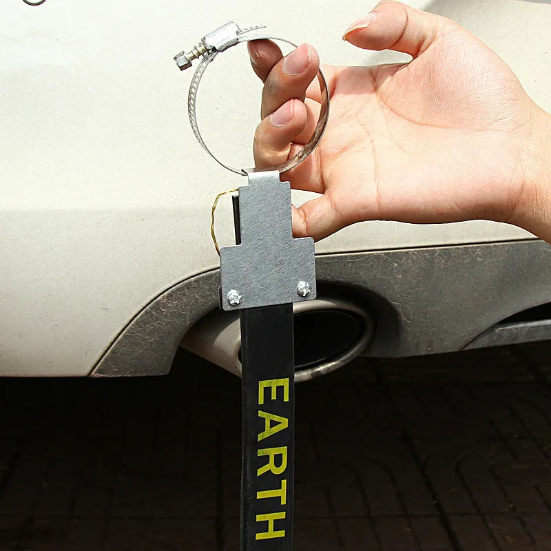 Black rubber car electrostatic grounding chain with copper wire, 37cm long, for winter static discharge.