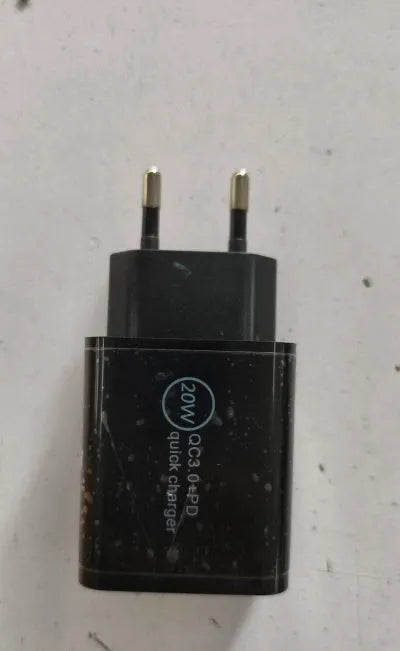 18W USB-C fast charger with US plug in black finish