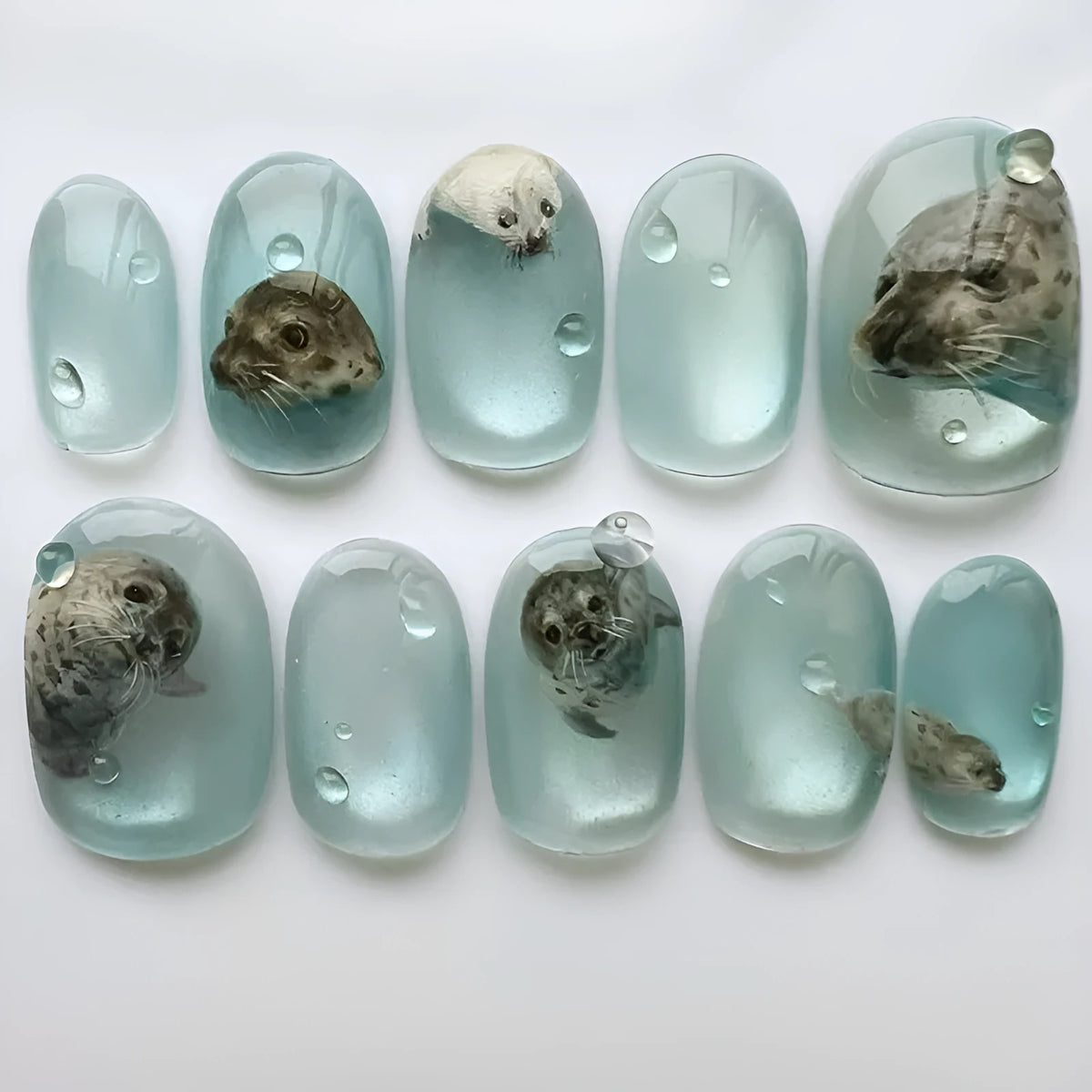 Short oval summer ocean cat eye press-on nails with glue for ladies, cute wearable plastic nail set