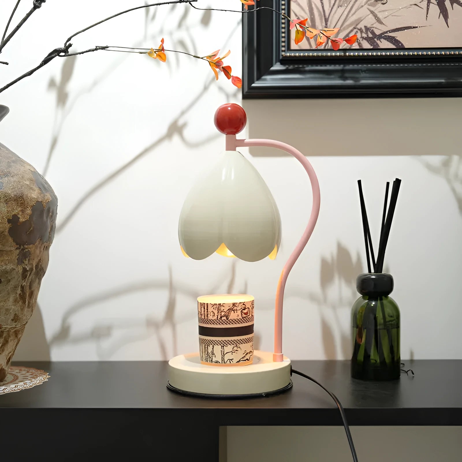 Linglan ancient style melting wax fragrance desk lamp with metal holder in cream white colour
