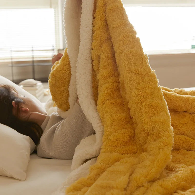 Polyester thermal flannel blanket 180x200cm in tea green colour