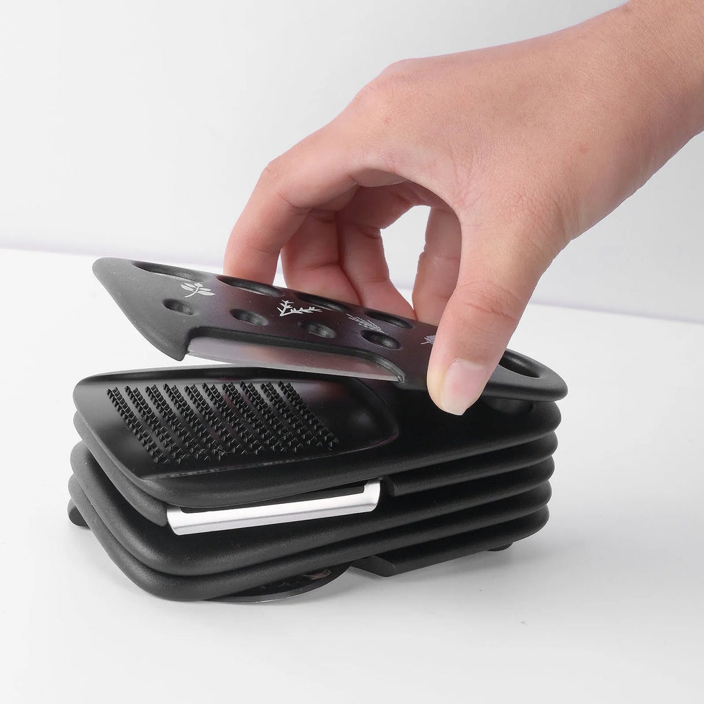 Six-piece kitchen gadget set with stacking design in modern colour box packaging
