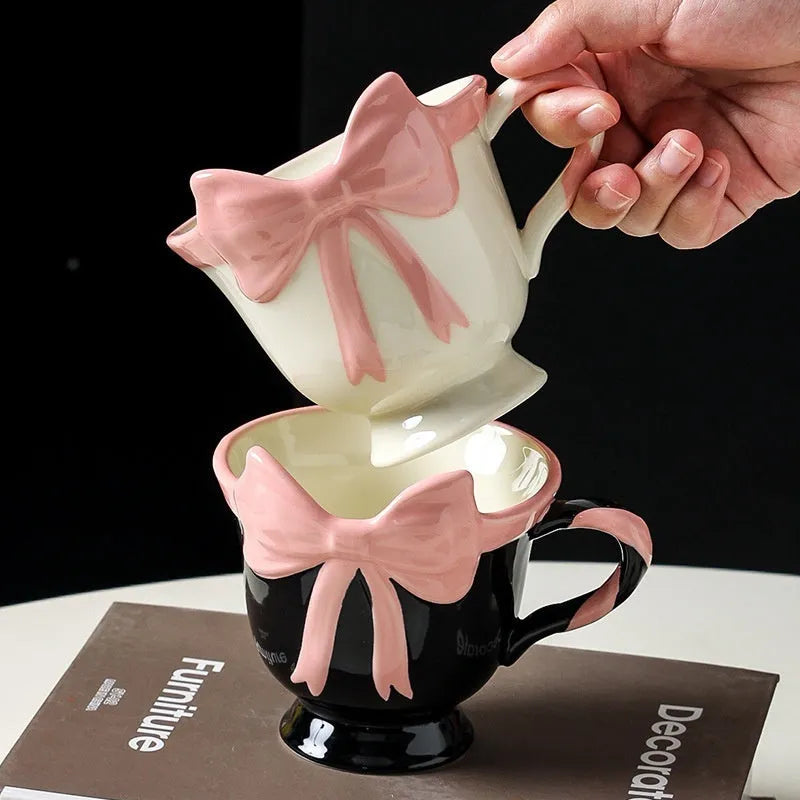 Ceramic mug with bow and heart decoration in Black Pink or White Powder colour, 301-400ml capacity