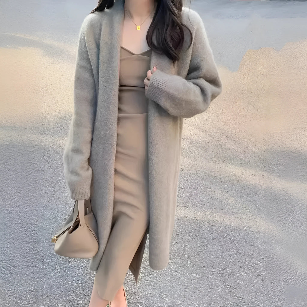 Women's mid-length knitted cardigan in loose fit with V-neck design available in five colours