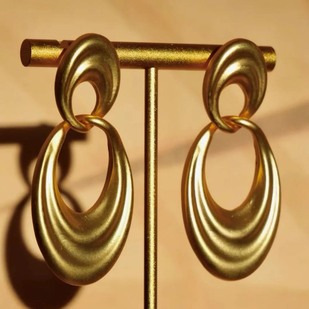 Quicksand gold French retro double circle earrings with a U-shaped copper design.