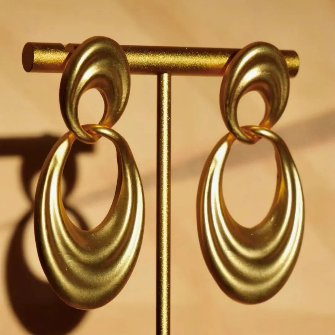 Quicksand gold French retro double circle earrings with a U-shaped copper design.