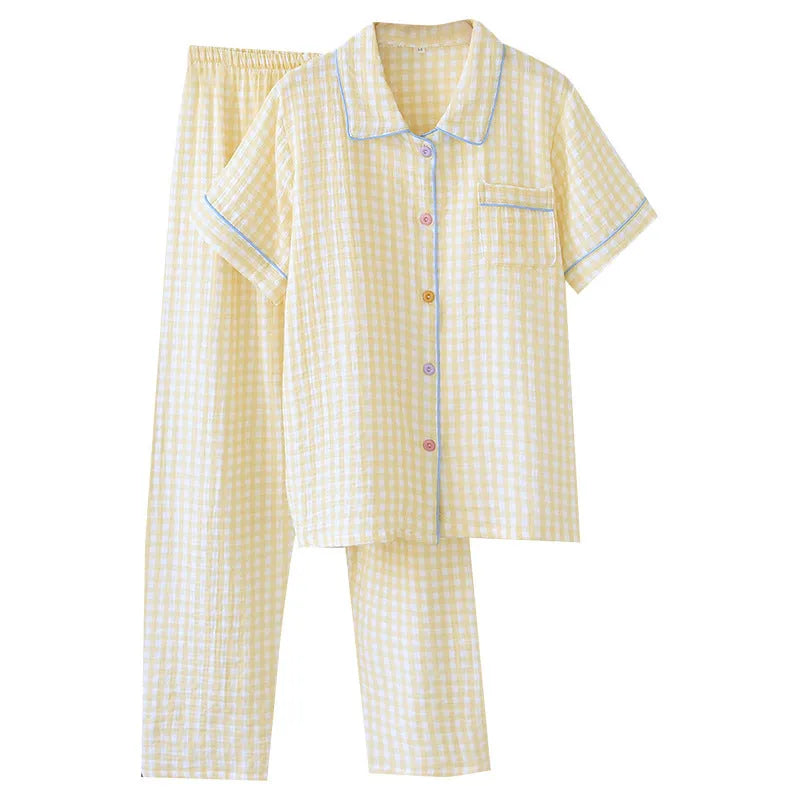 Washed cotton crepe gauze short-sleeved trousers and top in a casual loose fit for summer.