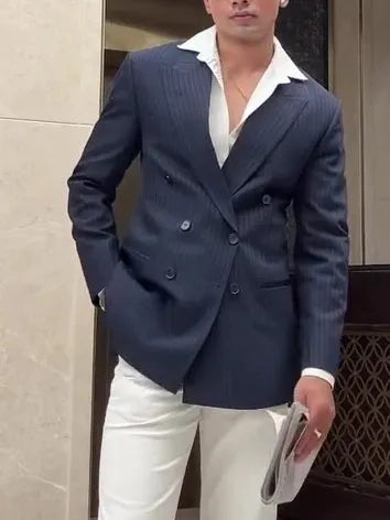 Men's striped double breasted blazer with regular fit polyester construction