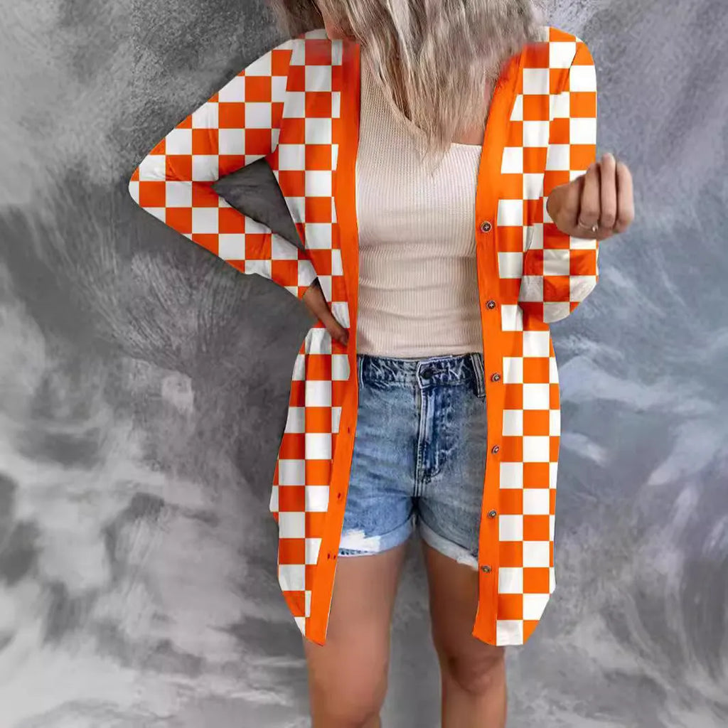 Long grey plaid patterned women's knitted cardigan coat with loose fit and regular sleeves.