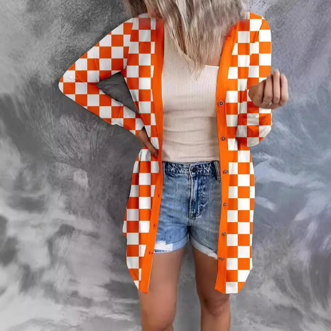 Long grey plaid patterned women's knitted cardigan coat with loose fit and regular sleeves.