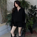 Female geometric pattern knitted shorts suit in acrylic fabric with elastic waistband