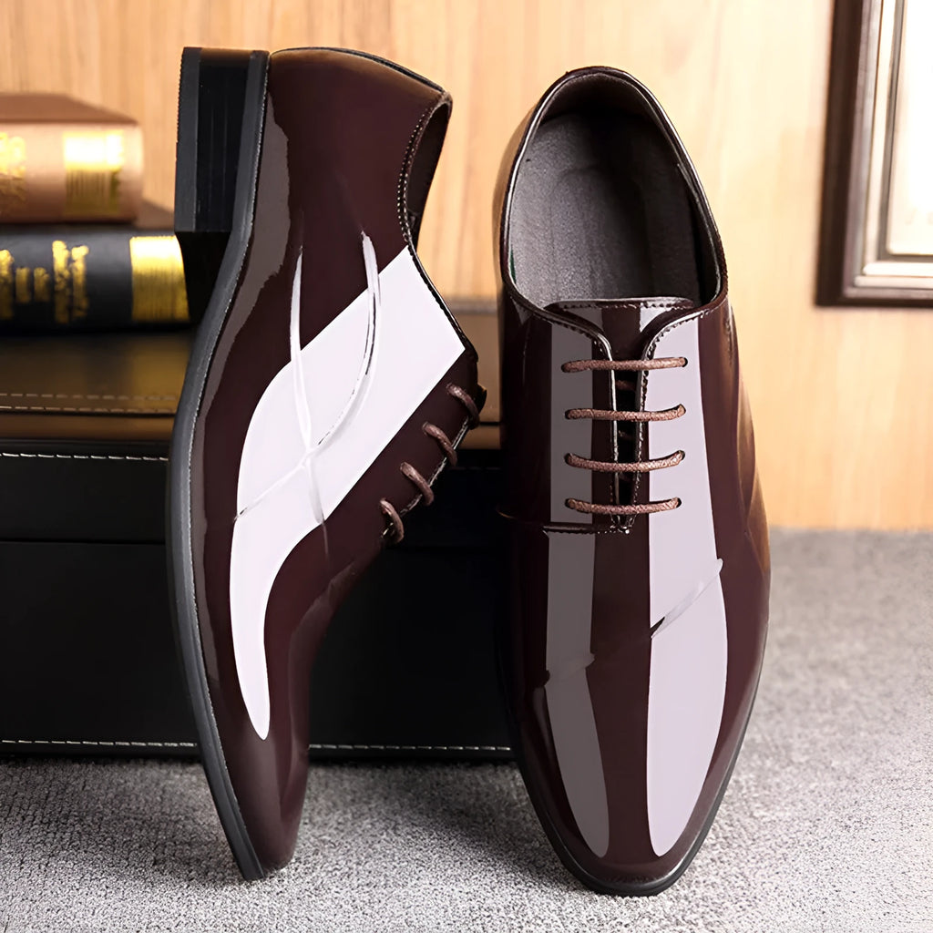 Men's black formal business shoes with pointed toe design in artificial PU material