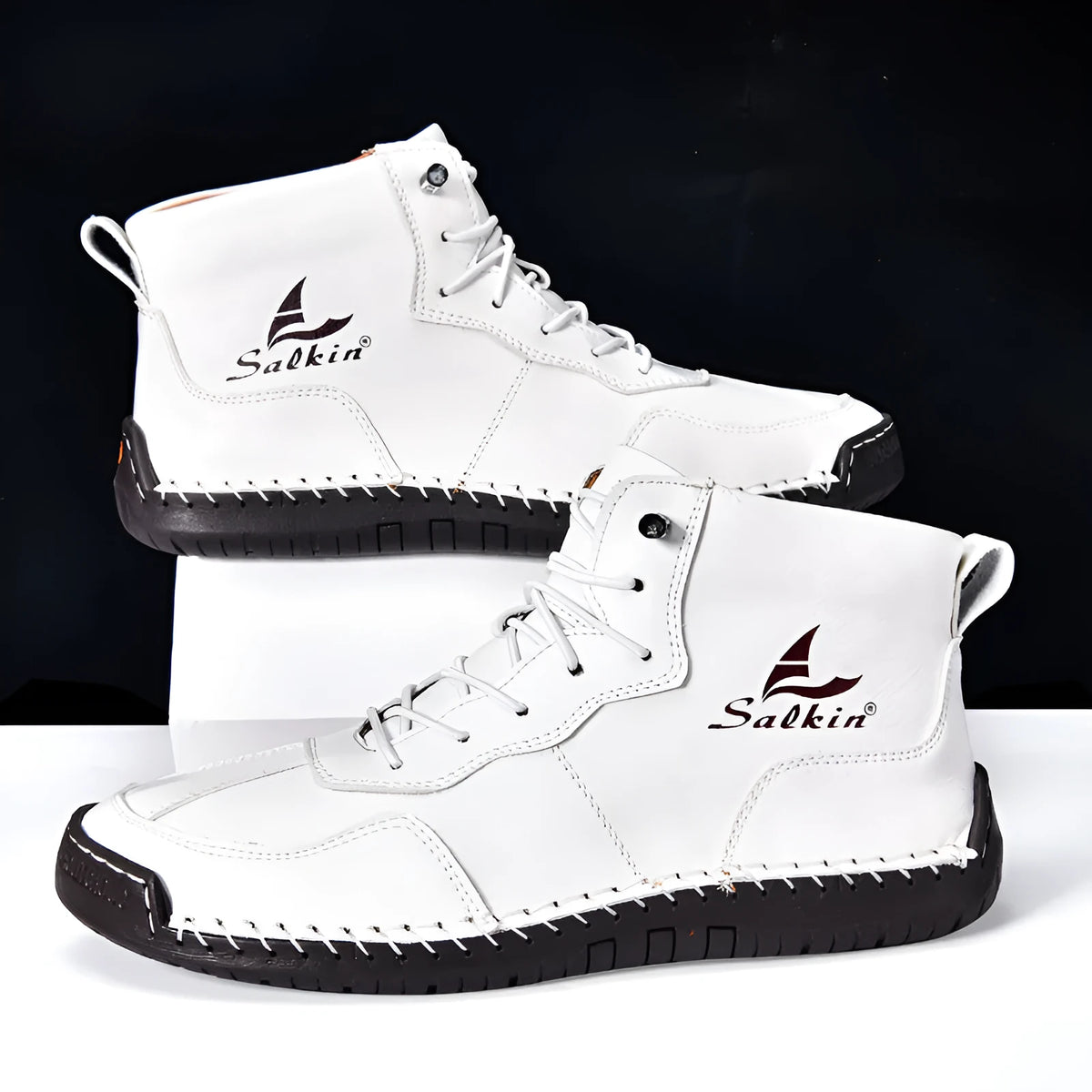 Men's high-top retro ankle boots in beige with elastic band closure and sewing line details