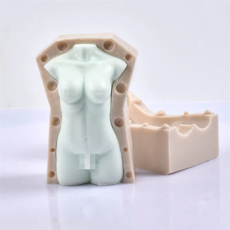 Geometric silicone mould for body therapy aromatherapy plasters with small and large sections