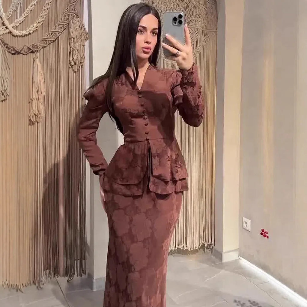 Dark brown artistic retro dress with fake two-piece design and plant pattern