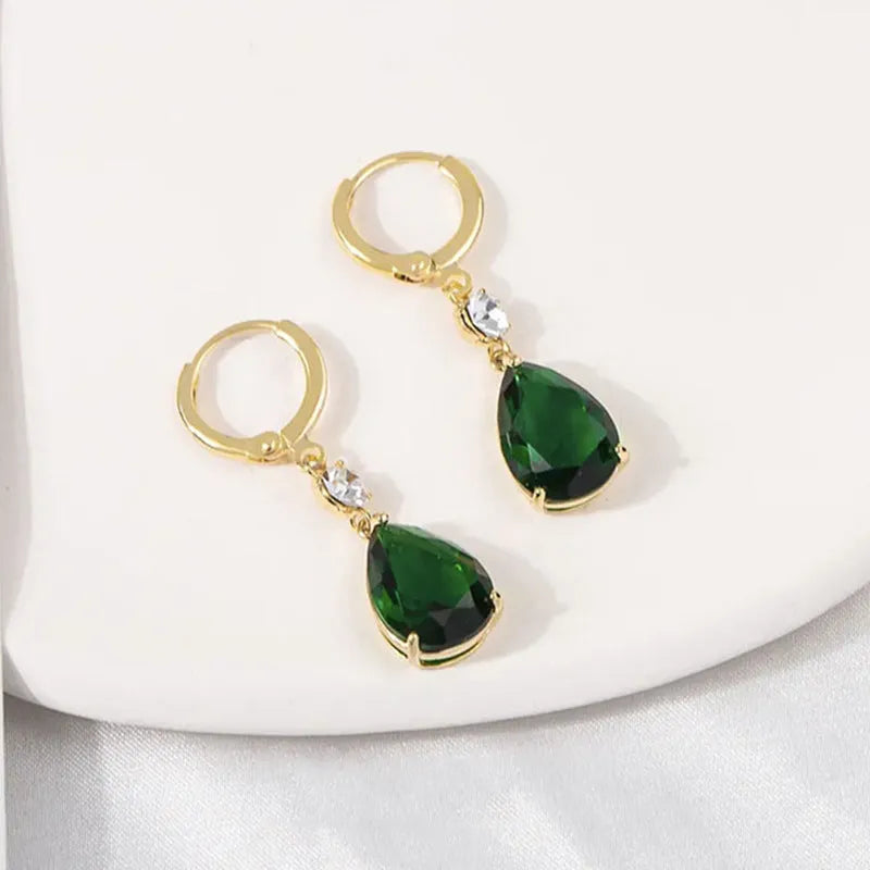 Green geometric teardrop alloy earrings with versatile design
