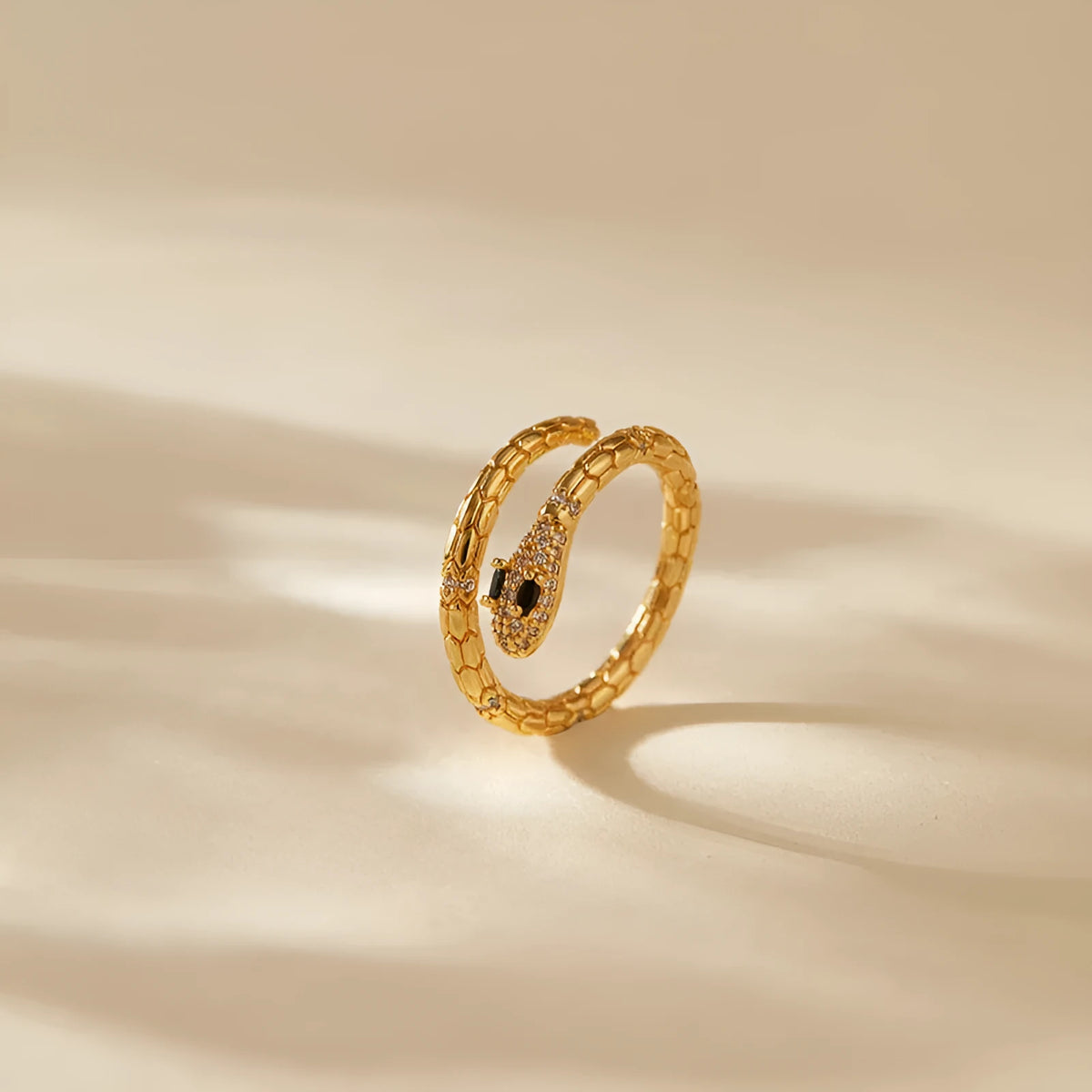 Snake-shaped adjustable opening index finger ring with gold colour finish