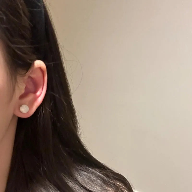 Round chalcedony stud earrings with four-claw copper setting in Chinese national fashion retro style