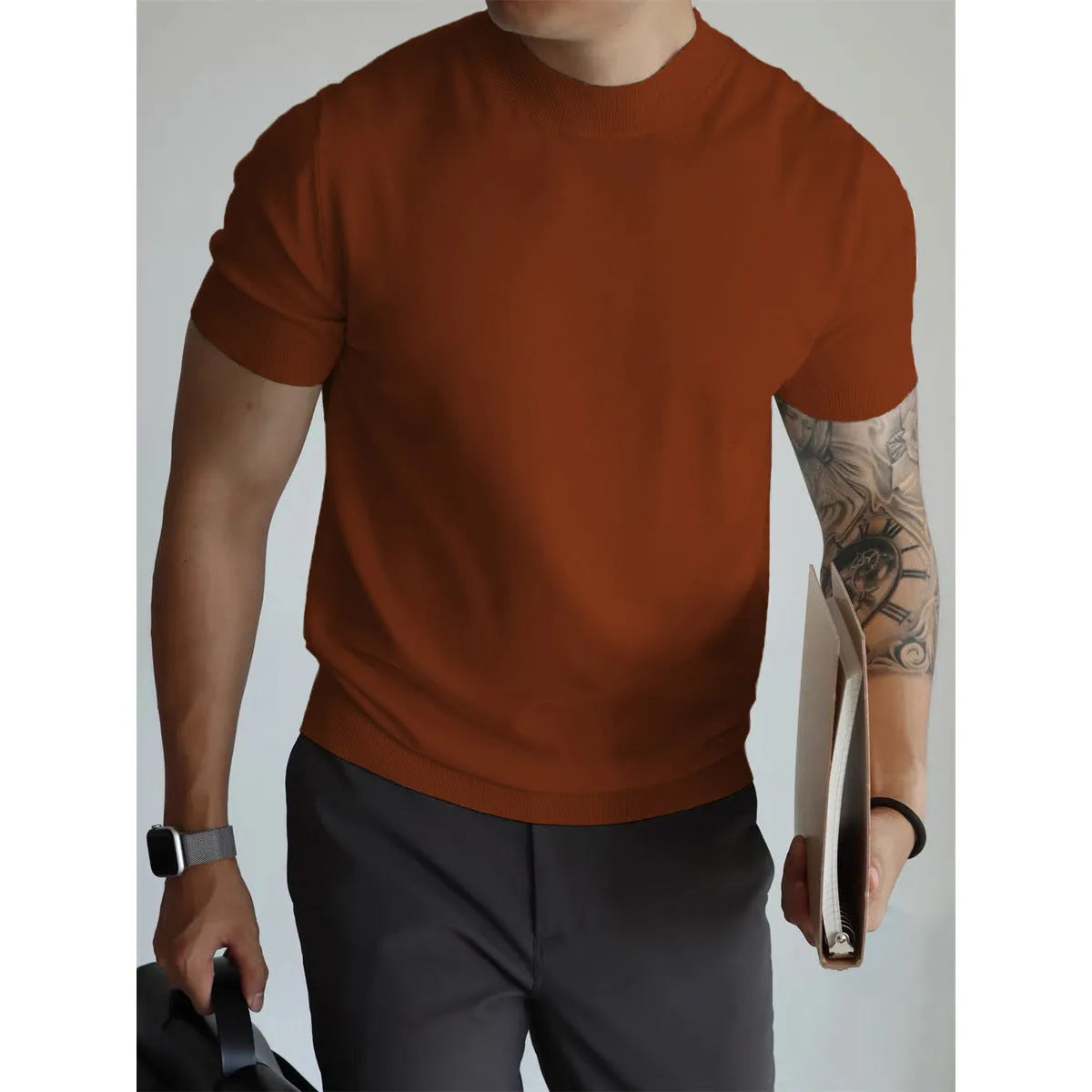 Men's slim-fit polyester t-shirt in thin knit available in eight solid colours