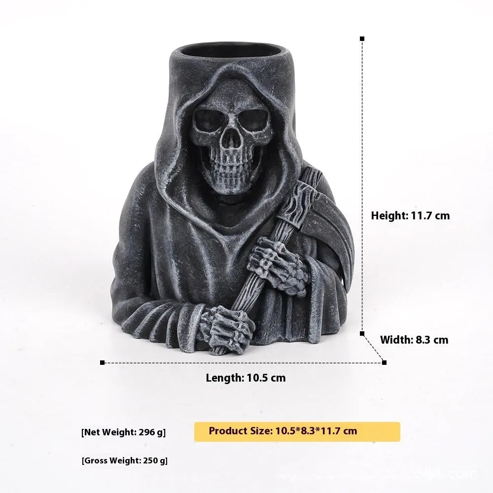 Halloween cartoon flower pot resin decorations with manual painting in zombie, ghost, Frankenstein designs