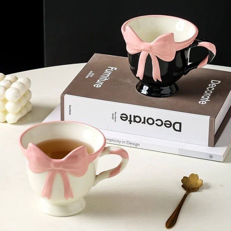 Ceramic mug with bow and heart decoration in Black Pink or White Powder colour, 301-400ml capacity